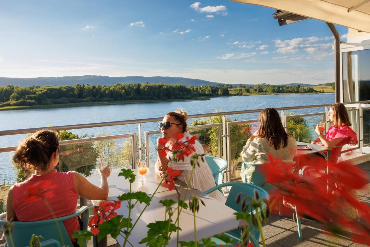 Hotel Restaurant Spa De L'Abbaye Grande-Riviere Chateau Exterior foto